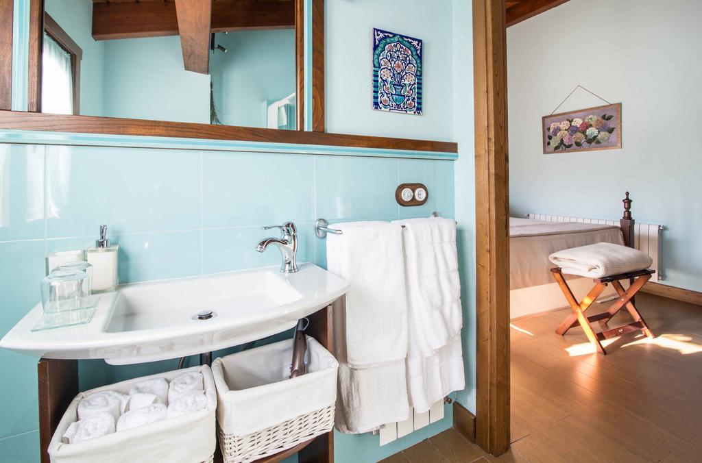 Arbores De Lenda Hotell A Veiga  Exteriör bild